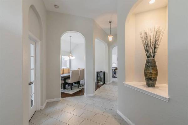 941 Sequoia Way, Saginaw, TX 76131