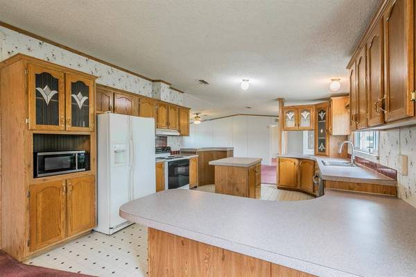 249 Private Road 4434, Rhome, TX 76078