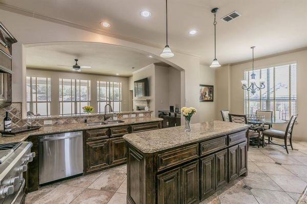 7405 Eagle Ridge Circle, Fort Worth, TX 76179