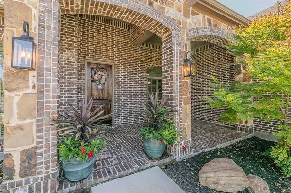 7405 Eagle Ridge Circle, Fort Worth, TX 76179