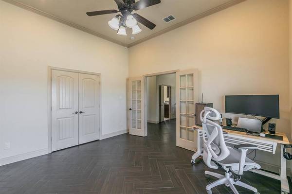 7405 Eagle Ridge Circle, Fort Worth, TX 76179