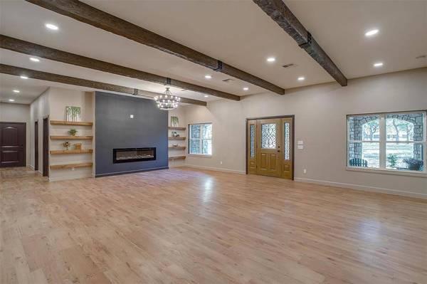 162 Eastledge Drive, Graham, TX 76450