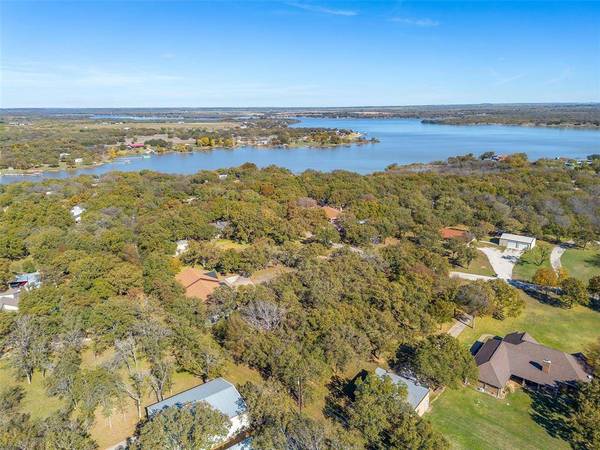 162 Eastledge Drive, Graham, TX 76450