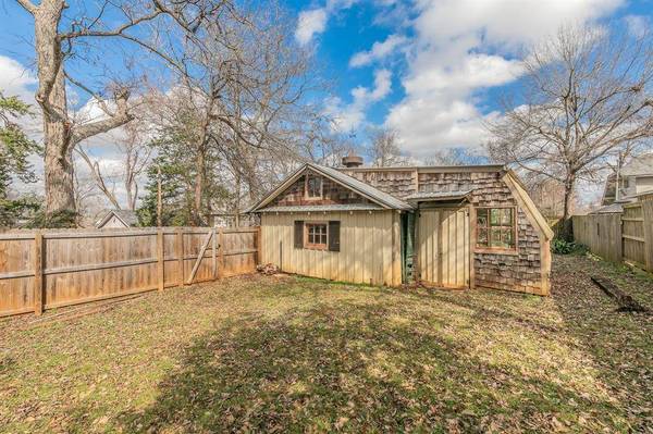 511 S Royall Street, Palestine, TX 75801