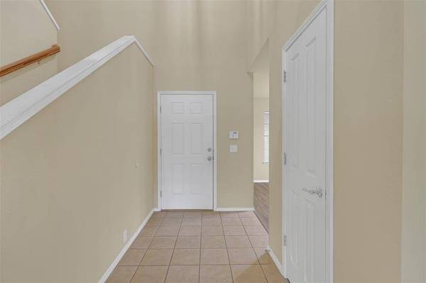 10409 Jaybird Drive, Fort Worth, TX 76244