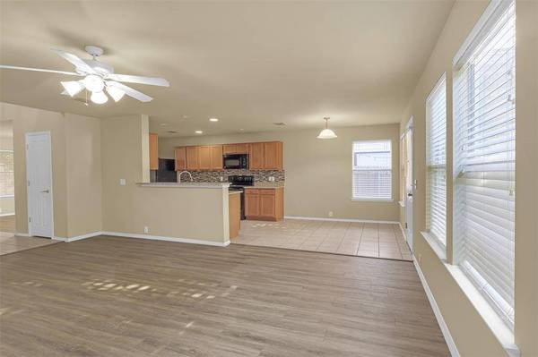 10409 Jaybird Drive, Fort Worth, TX 76244