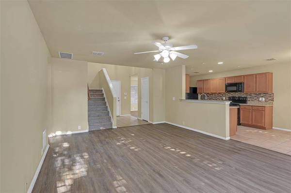 10409 Jaybird Drive, Fort Worth, TX 76244