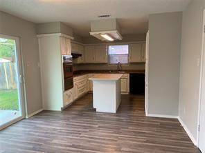 6933 Bennington Drive, Watauga, TX 76148