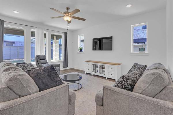 1220 Lady Mantle Way, Aubrey, TX 76227