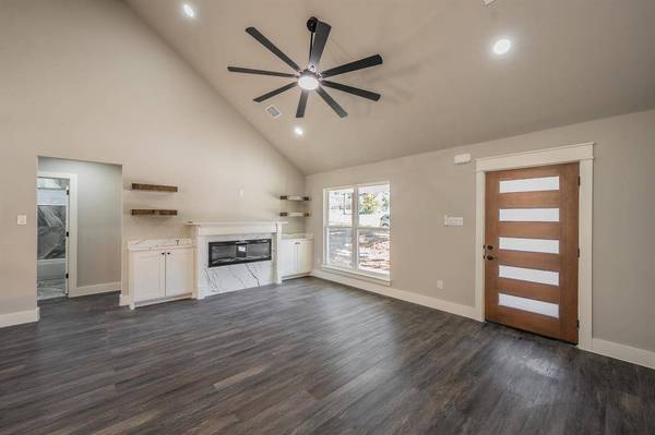 1000 S Spears Street, Alvarado, TX 76009