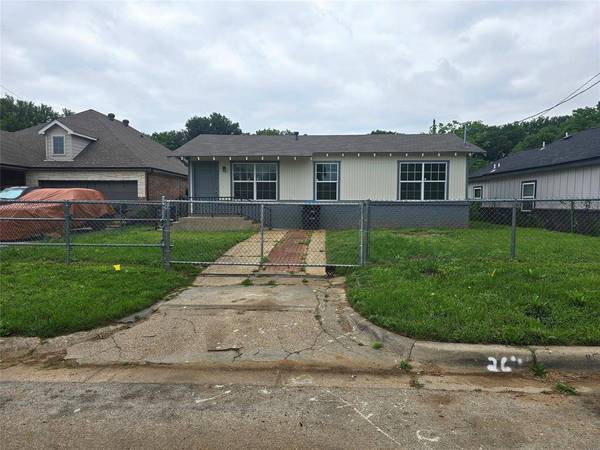 5010 Sunshine Drive, Fort Worth, TX 76105