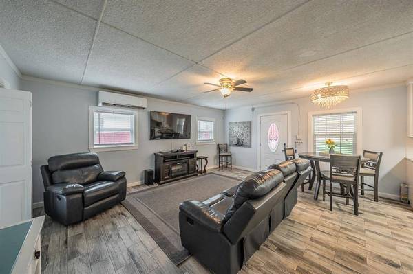 14064 Rucker Street, Azle, TX 76020