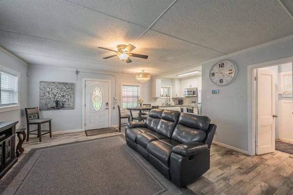 14064 Rucker Street, Azle, TX 76020