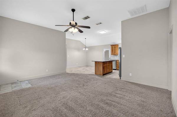 505 E 5th Street, Springtown, TX 76082