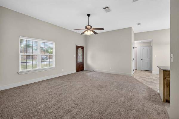 505 E 5th Street, Springtown, TX 76082
