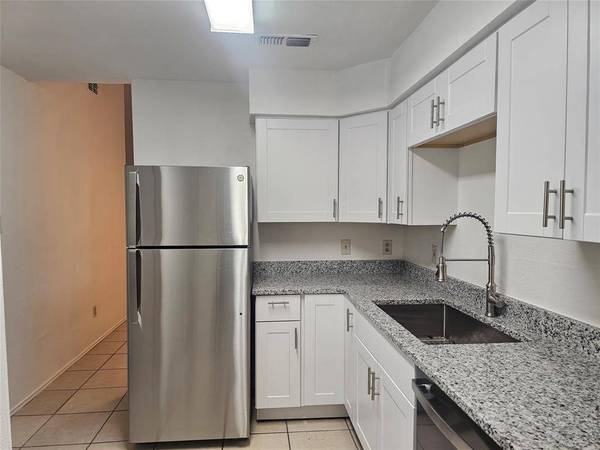 200 E Denton Drive, Euless, TX 76039