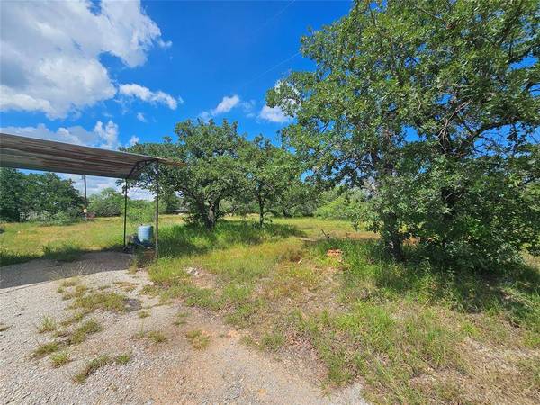 8022 S FM 51, Boyd, TX 76023