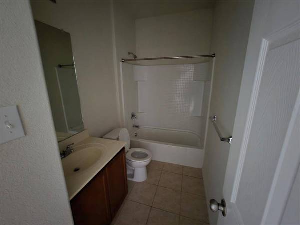 2428 Lohani Lane, Fort Worth, TX 76131