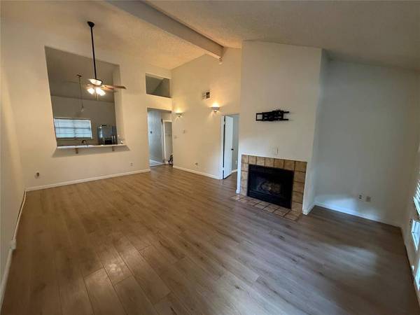 2907 Hilltop Drive, Euless, TX 76039