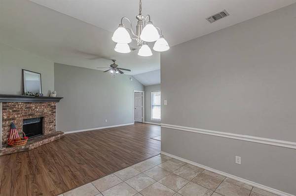 9269 & 9271 Meandering Drive, North Richland Hills, TX 76182