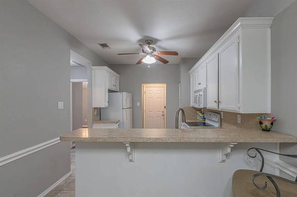 9269 & 9271 Meandering Drive, North Richland Hills, TX 76182