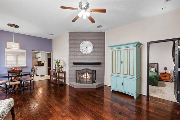 1322 Overlook Drive, Lewisville, TX 75067