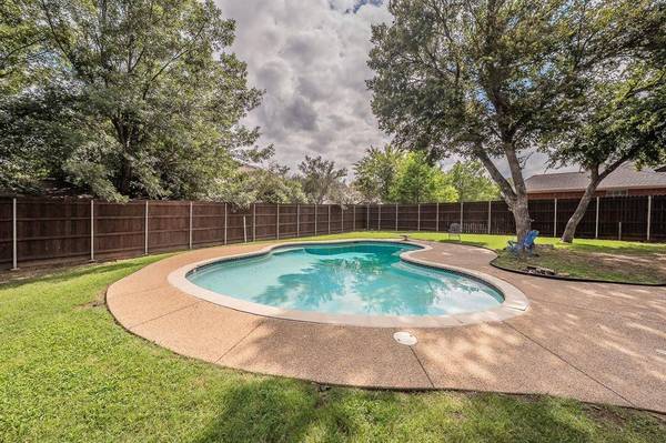 543 Timber Ridge Drive, Trophy Club, TX 76262