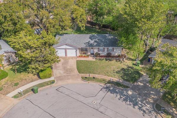 6620 Rickee Court, Watauga, TX 76148