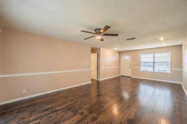 6620 Rickee Court, Watauga, TX 76148