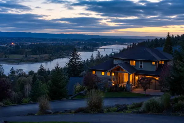 feature image of Should You Accept a Contingent Offer in Pierce County?