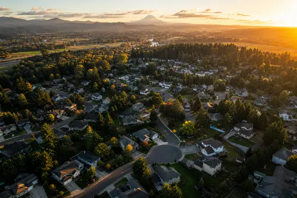 feature image of Growing Family? Why Edgewood WA Is Worth a Look