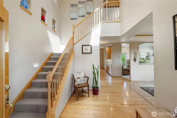 4675 Bush Mountain DR SW, Tumwater, WA 98512