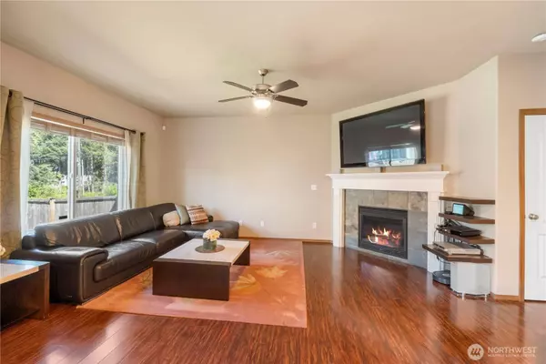 20402 98th Avenue Ct E, Graham, WA 98338