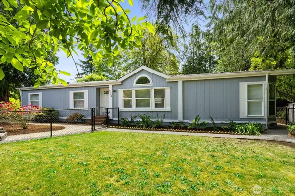 8502 208th Avenue Ct E, Bonney Lake, WA 98391