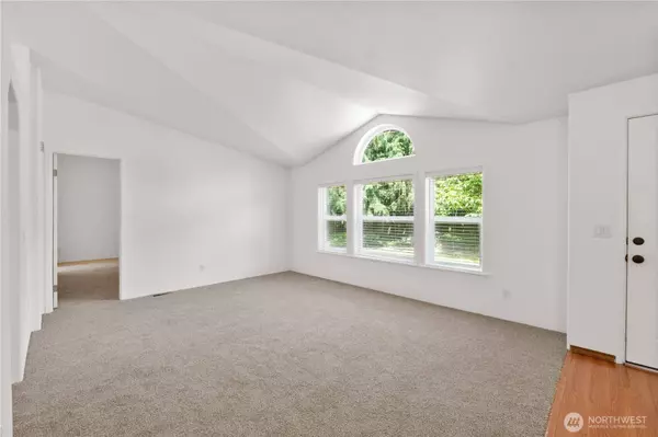 8502 208th Avenue Ct E, Bonney Lake, WA 98391