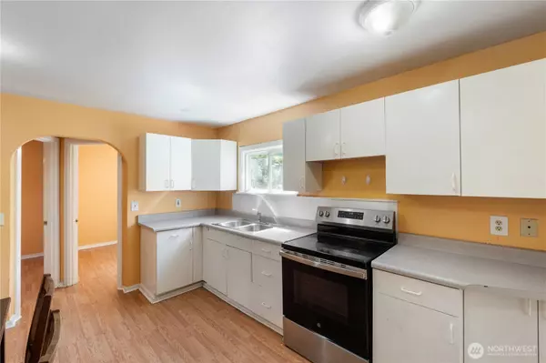 7119 Pacific HWY E, Milton, WA 98354