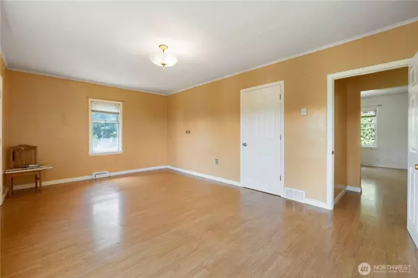 7115 Pacific HWY E, Milton, WA 98354