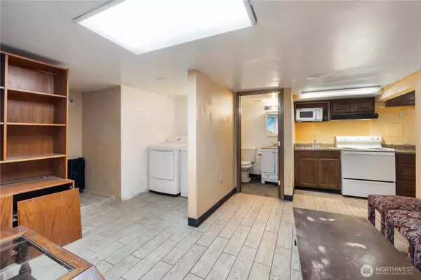 7119 Pacific HWY E, Milton, WA 98354