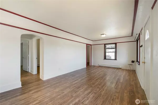 7127 Pacific HWY E, Milton, WA 98354