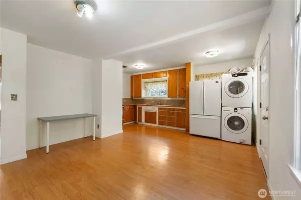 7115 Pacific HWY E, Milton, WA 98354