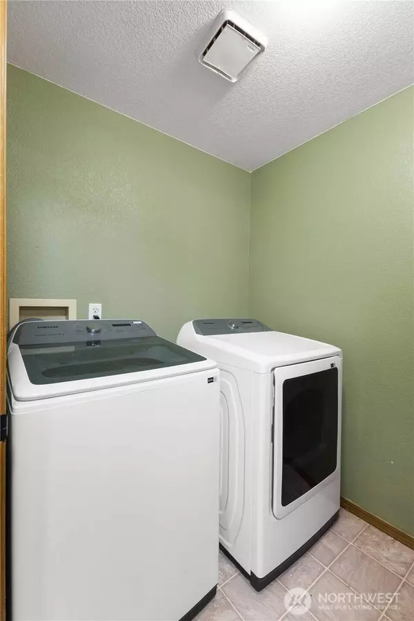 7511 Kittiwake DR SE, Olympia, WA 98513