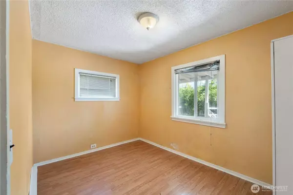 7119 Pacific HWY E, Milton, WA 98354