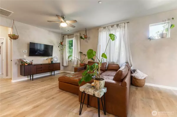 8333 175th Street Ct E, Puyallup, WA 98375