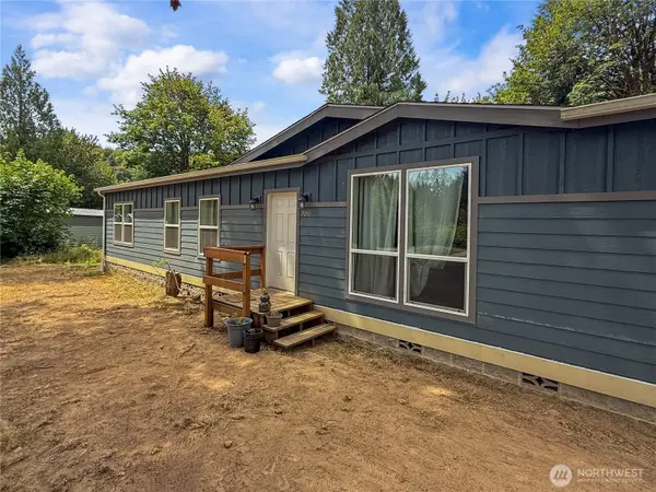 220 Tara LN, Castle Rock, WA 98611