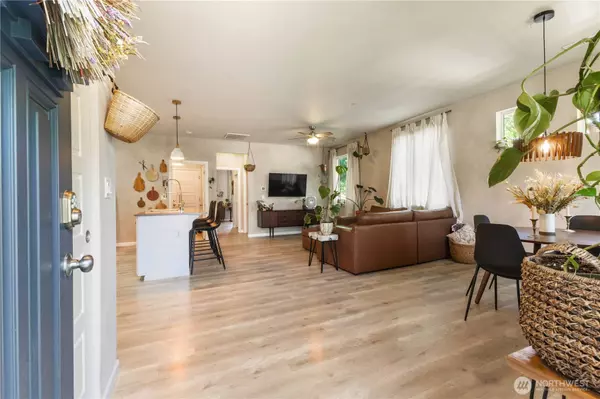 8333 175th Street Ct E, Puyallup, WA 98375