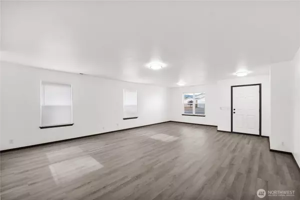 116 Mazza ST NE, Orting, WA 98360