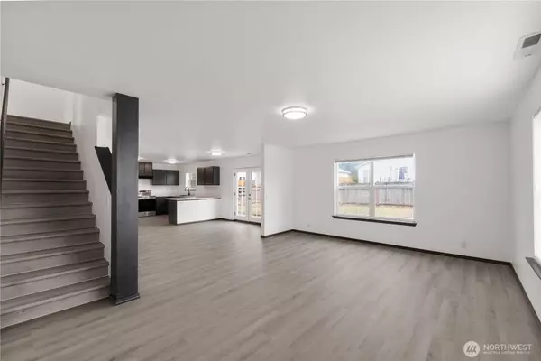 116 Mazza ST NE, Orting, WA 98360