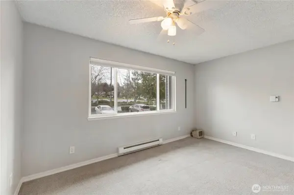 21925 7th AVE S #101, Des Moines, WA 98198