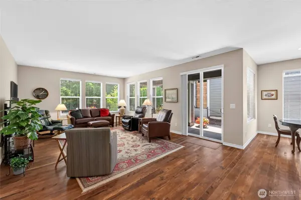 8551 Vashon DR NE, Lacey, WA 98516