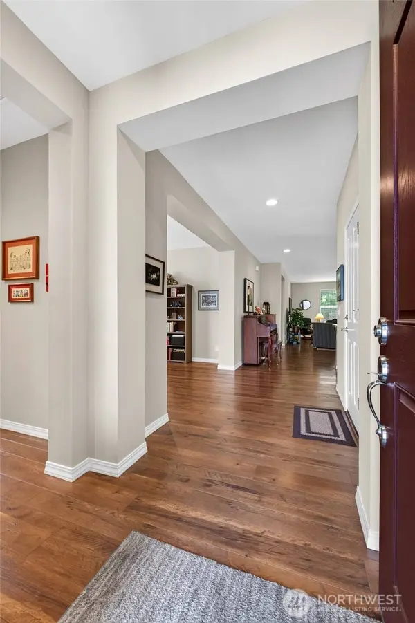 8551 Vashon DR NE, Lacey, WA 98516